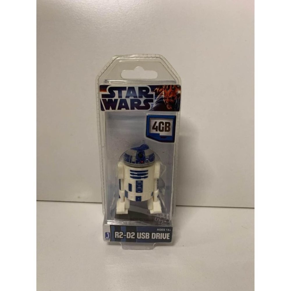 New Star Wars R2-D2 Flash Drive 4 GB